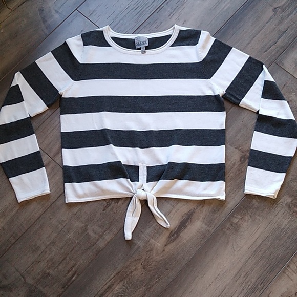 The Slope Brooklyn N.Y. Black,White Stripe Top/Sweater with front tie size M - Picture 1 of 10